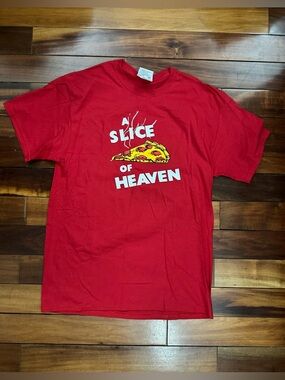 Mystic Pizza, Red 'A Slice of Heaven' Graphic T-Shirt, L, Authentic, 100% Cotton